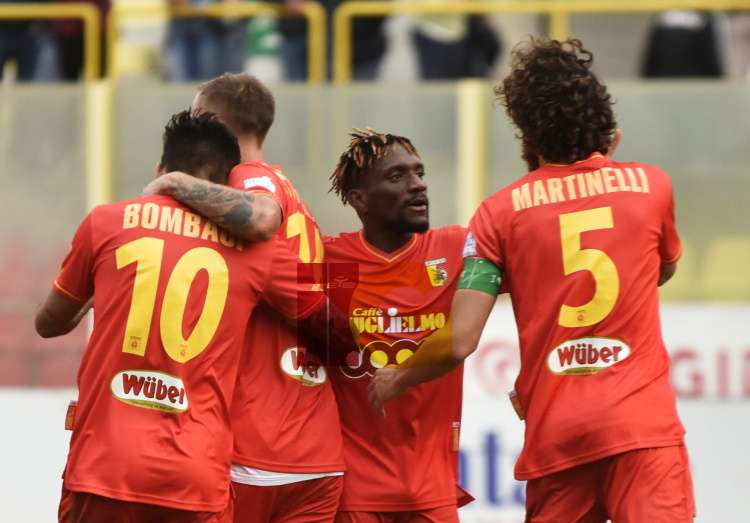 Pagelle | Welbeck tanta sostanza a centrocampo. Martinelli risolve i guai