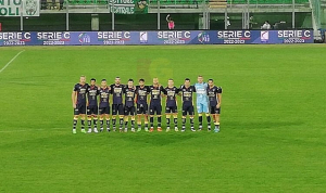 Aquile schierate per la foto al Veneziani