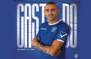 Luigi Castaldo con la maglia della Paganese