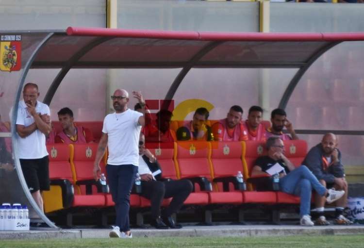 Mister Calabro in panchina