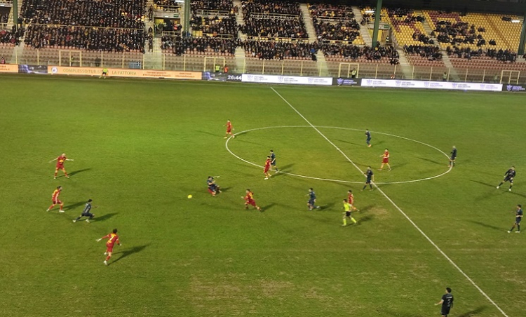 (VIDEO) Il rigore di Iemmello che vale i 3 tre punti preziosi contro il Taranto