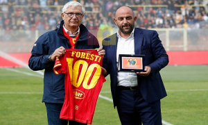 Foresti premiato per le "100" da dirigente con le Aquile