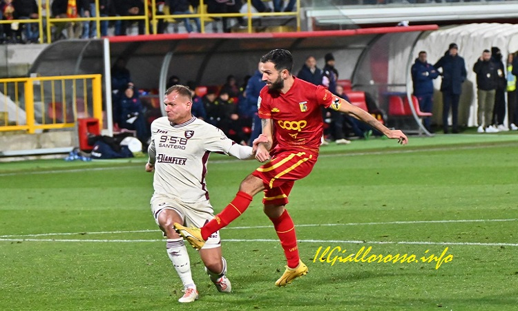 Il tiro di Iemmello che vale i tre punti