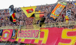La Curva Capraro in occasione di Catanzaro-Padova