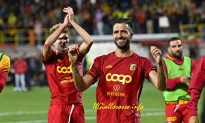 Iemmello risponde a Dorval: al "San Nicola" finisce in parit&agrave;