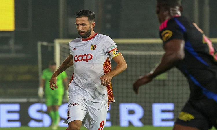 Turno infrasettimanale con ben 9 pareggi. Pisa bloccato dal Catanzaro e classifica immutata