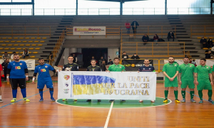 Le prime due squadre scese in campo nel triangolare