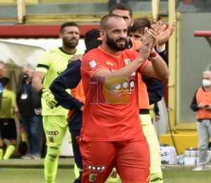 Aquile: si chiude il calciomercato con le uscite di Curiale e Porcino