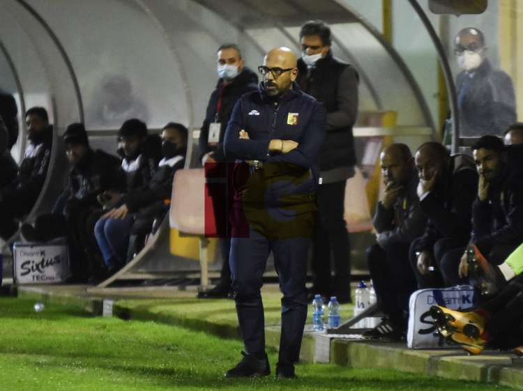 Aquile: Esonerato mister Calabro