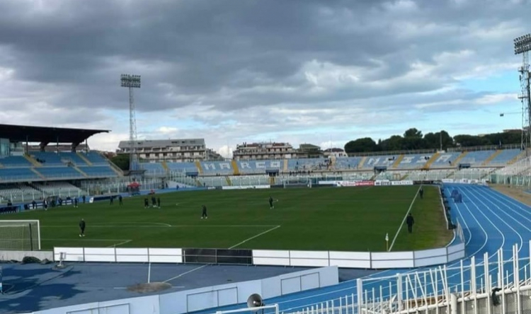 (VIDEO) Cresce l'ansia sugli spalti: i tifosi giallorossi sono pronti ad incitare