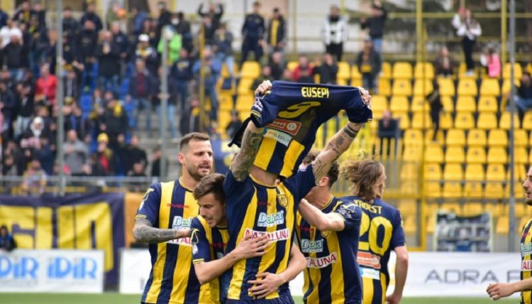 Guai per la Juve Stabia: penalizzazione di due punti e play off a rischio