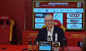 Il Presidente Floriano Noto in conferenza stampa