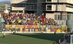 I 500 tifosi giallorossi sugli spalti del Viviani