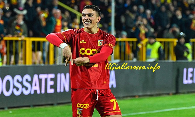 Panos Katseris esulta in occasione del secondo gol al Pisa