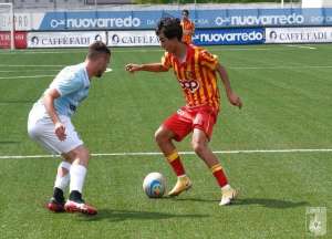 Merante in azione autore del gol a Pagani