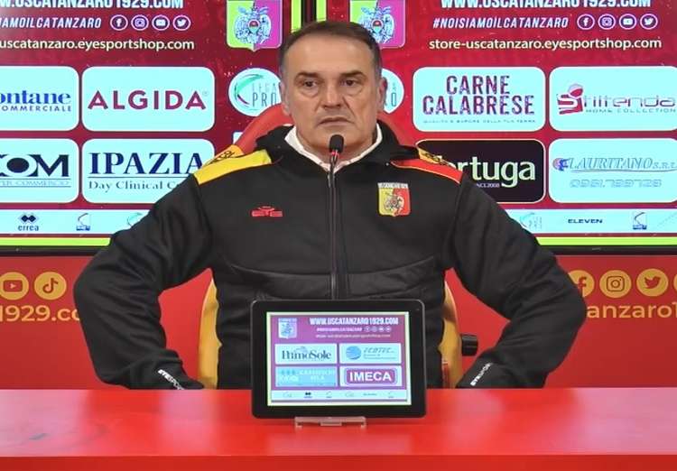 Pre gara: | Vivarini: "Andremo in campo ancora arrabbiati per il risultato di Potenza"