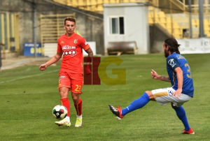 Jari Vandeputte in azione al Ceravolo contro l'Andria