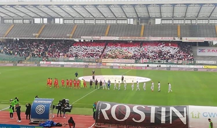 Squadre schierate all'Euganeo