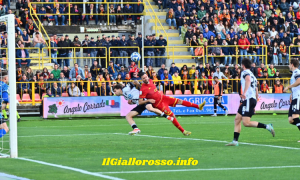 L'incornata decisiva di Re Pietro Iemmello